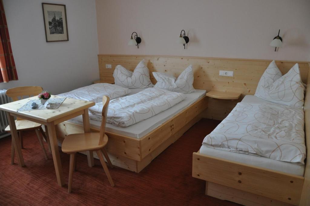 Triebenerhof Hotel Room photo